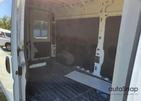 2014 Ram Promaster 2500 High Roof из США, поврежденный, VIN 3C6TRVDG5EE122155